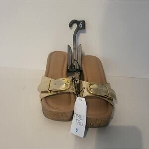 6 Size Women's Gold Platform Sandals